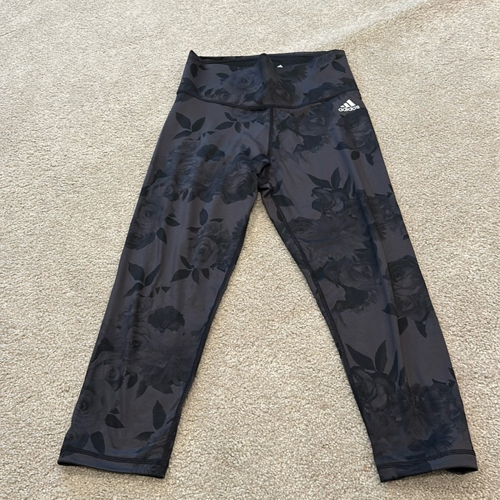 Adidas climalite black gray floral crop legging yoga pants size Small